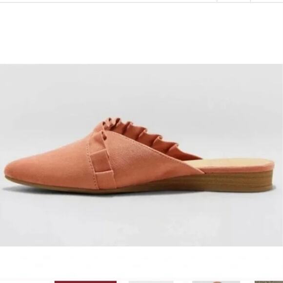 Universal Thread suede Ruffle mules Size 5 casual flats rust color NWT - Picture 1 of 6